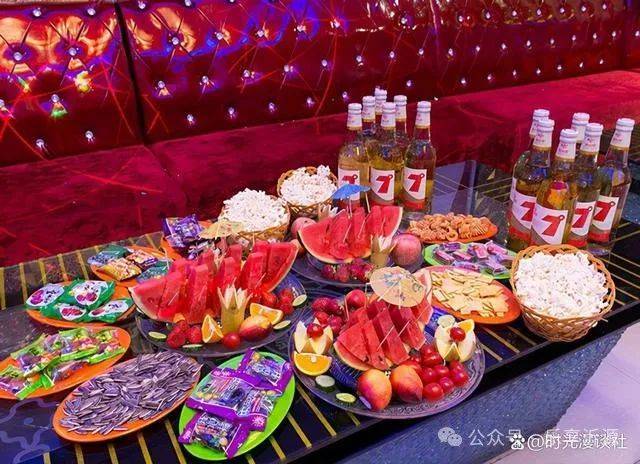 倒闭！倒闭！曾经的年轻人“聚会圣地”，如今为何无人问津了？