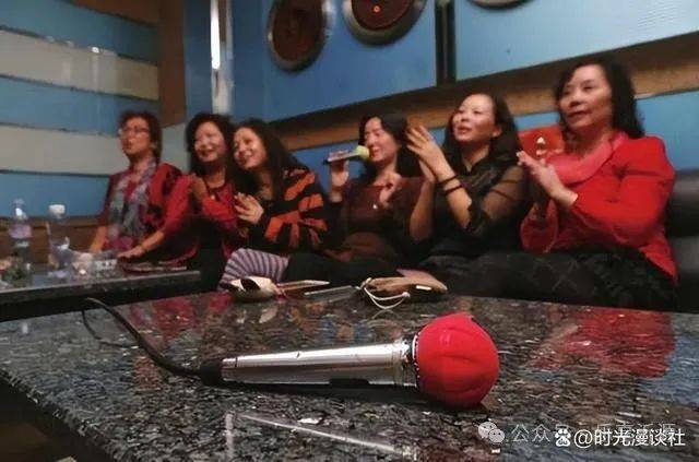 倒闭！倒闭！曾经的年轻人“聚会圣地”，如今为何无人问津了？